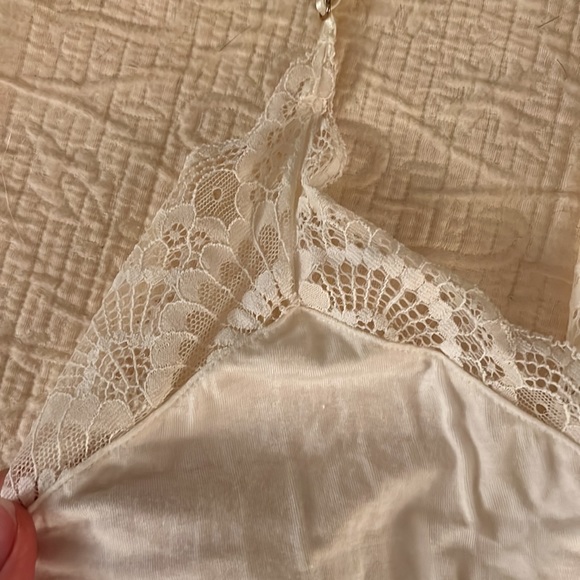 Eberjey Medium Onesie - Picture 2 of 2